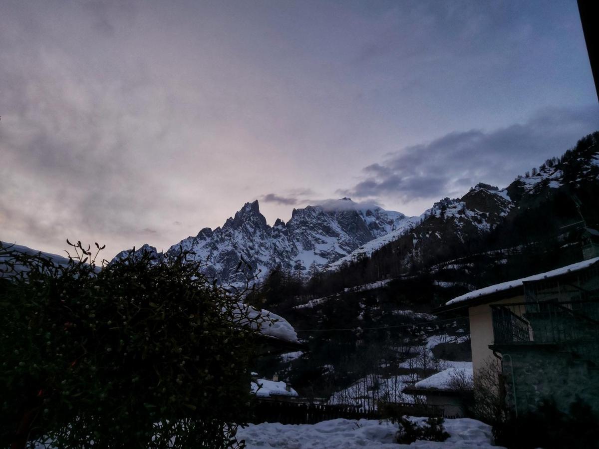Hotel Funivia Courmayeur Exterior foto